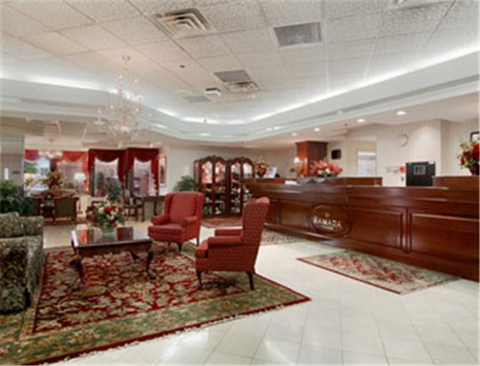 Ramada Plaza By Wyndham Hagerstown Hotel Interior photo