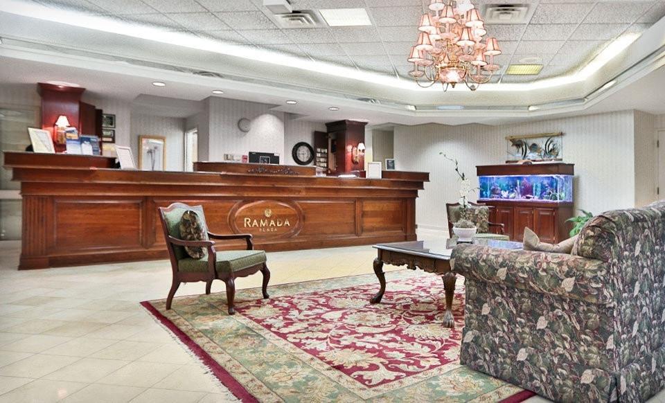 Ramada Plaza By Wyndham Hagerstown Hotel Exterior photo